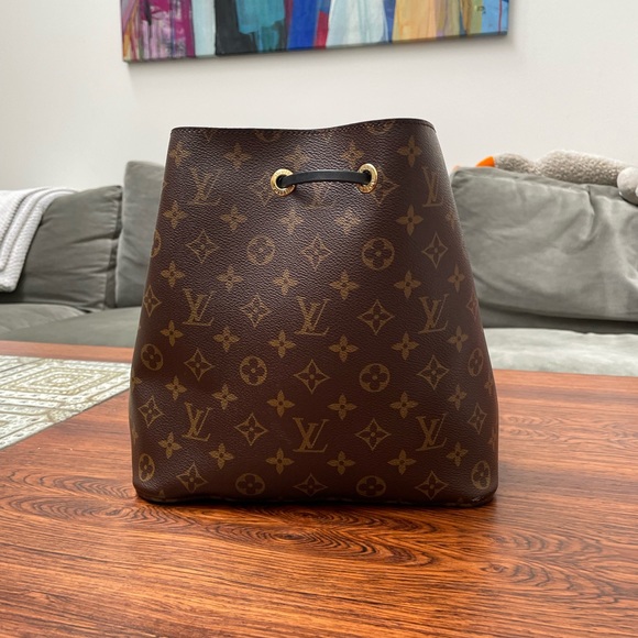 🚫SOLD🚫 Louis Vuitton NÉONOÉ Monogram bucket bag - Picture 3 of 10